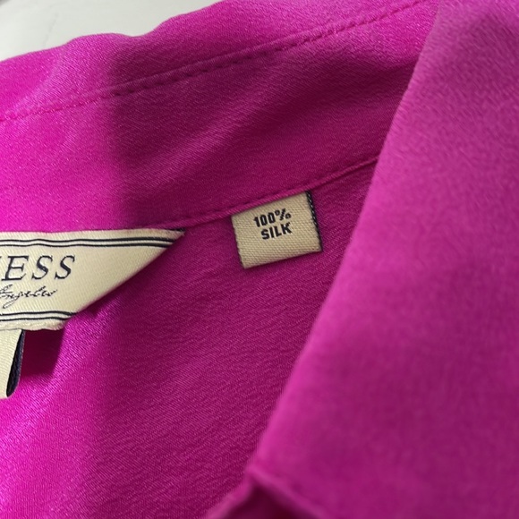 Guess Sleeveless Blouse - Picture 3 of 5